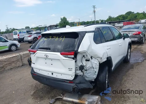 2020 Toyota Rav4 Xle from USA, damaged, VIN 2T3P1RFV9LW085861